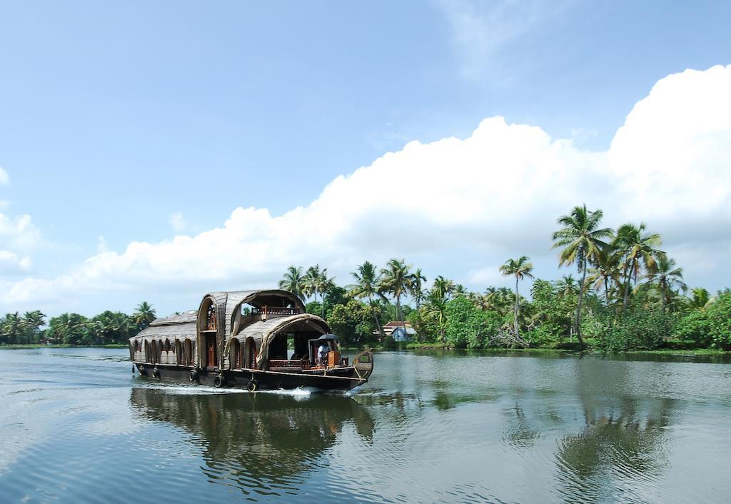 Raheem Residency Hotel Alappuzha Exterior photo